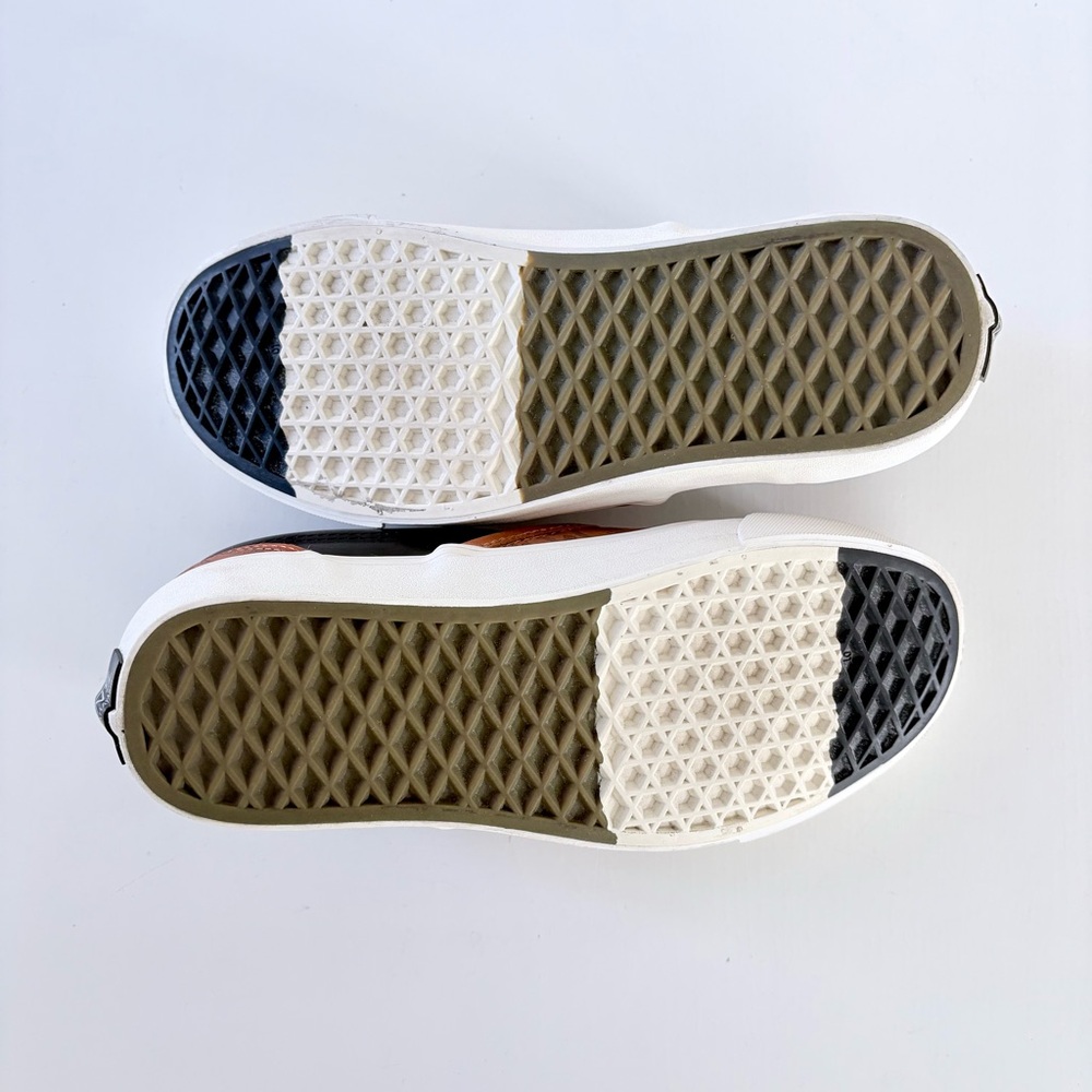 Vans Taka Hayashi x Brooks Slip-On - Picture 8 of 12